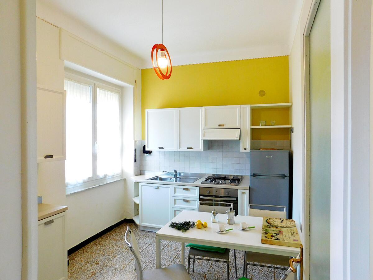 Villa Unifamiliare Con Posto Auto! 莱万托 外观 照片
