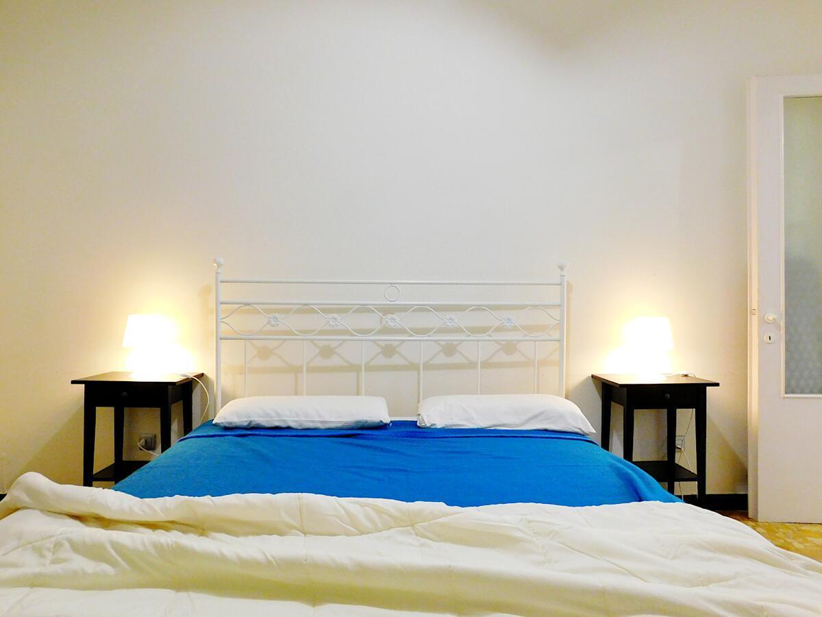 Villa Unifamiliare Con Posto Auto! 莱万托 外观 照片
