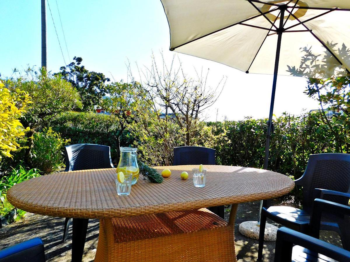 Villa Unifamiliare Con Posto Auto! 莱万托 外观 照片