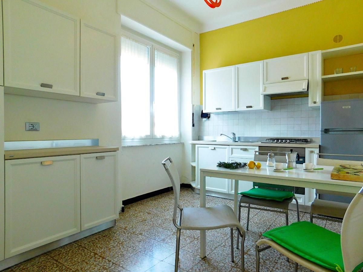 Villa Unifamiliare Con Posto Auto! 莱万托 外观 照片